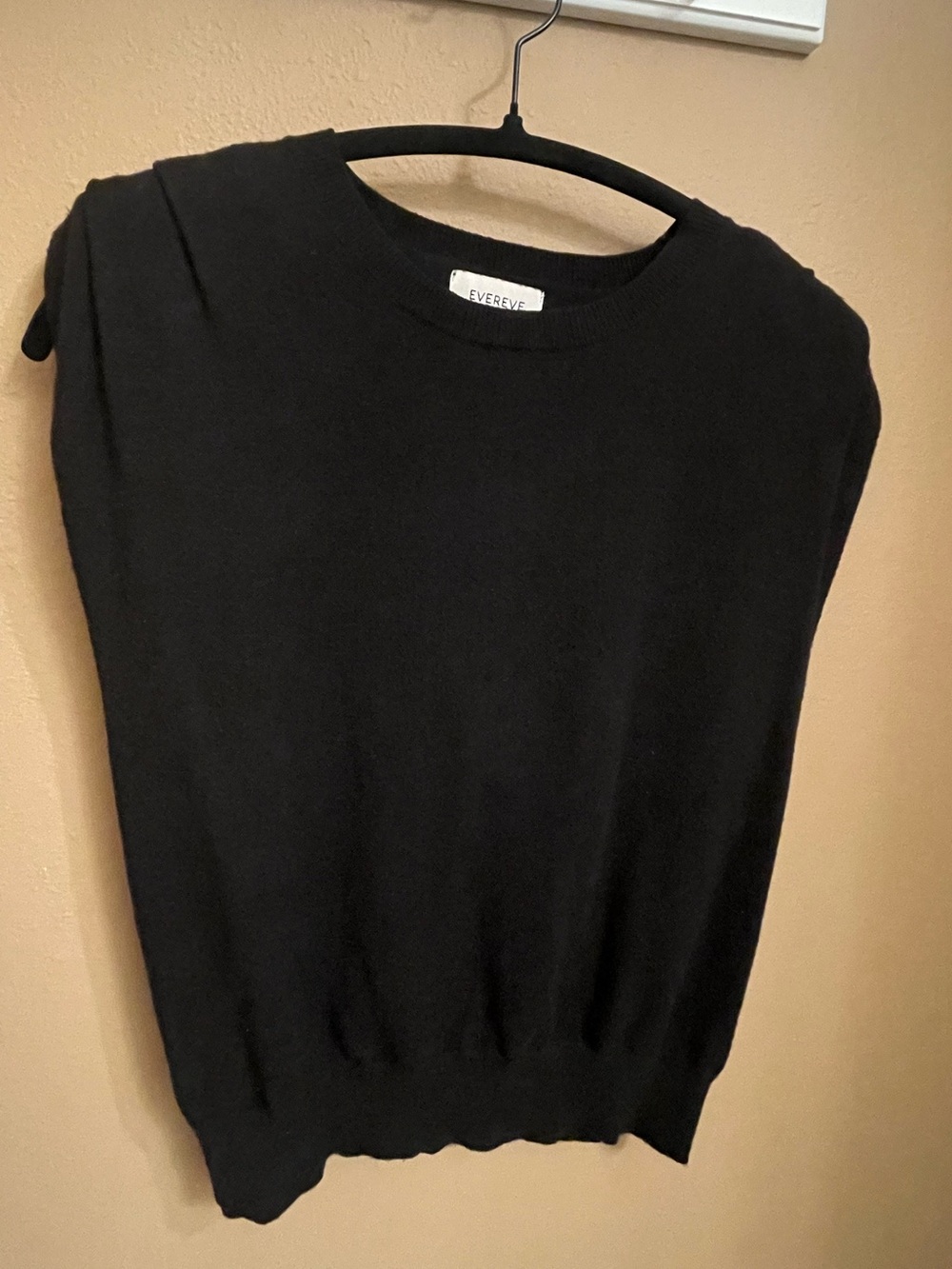 Evereve Black Sleeveless Crewneck Knit Top